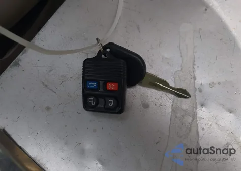 2006 Ford Explorer Xls z USA, uszkodzony, nr VIN 1FMEU62E36ZA17705